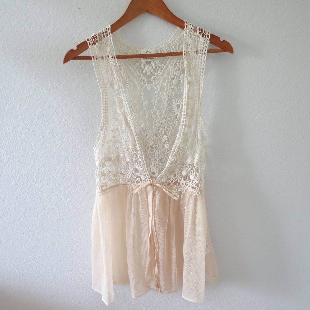 Boho Crochet Lace Tie Front Tank Shawl